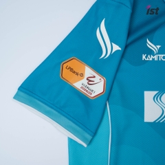 ÁO THI ĐẤU CLB BÓNG ĐÁ SHB ĐÀ NẴNG MÙA GIẢI V.LEAGUE 2024-2025 MÀU XANH KAMITO