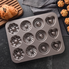 KHAY NƯỚNG 12 BÁNH DONUT NHIỀU MẪU BÁNH CHỐNG DÍNH - TRAY0006
