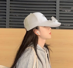 NÓN LƯỠI TRAI KÈM QUẠT NĂNG LƯỢNG MẶT TRỜI GIÁ SỈ