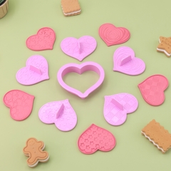 Khuôn nhấn Cutter Trái Tim CT2 (nhiều mẫu) tạo hình bánh bao, bánh quy, bánh mì, rau câu, xôi hoa đậu