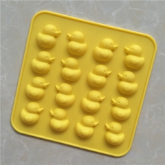 Khuôn silicon kẹo chip Vịt Con (vỉ 16 hình) làm kẹo dẻo, chip chip, rau câu mini, thạch trà sữa