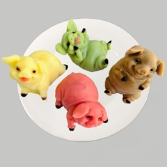 Khuôn silicon Con Heo 8cm A28 (nhiều mẫu) làm bánh rau câu 3D 4D nhấn xôi, fondant, socola, nến hanmade