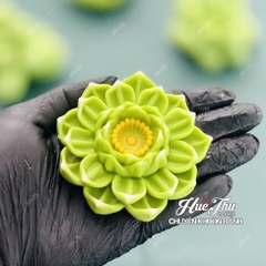 Khuôn silicon Hoa Sen 8cm A126 làm bánh rau câu 3D 4D nhấn xôi, fondant, socola, nến hanmade