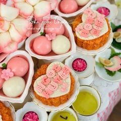 Đĩa Tròn Viền Vàng Lượn 11cm, Đĩa Sứ Tròn Đựng Bánh Bao, Trầu Cau, Xôi Cúng - trang trí đồ ăn, bàn tiệc, mâm cúng
