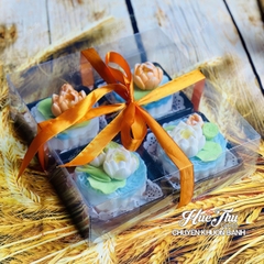 Hộp đựng bánh Mica trong đựng bánh trung thu 4 bánh 250-300gr
