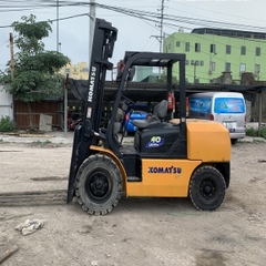 XE NÂNG DẦU 4 TẤN KOMATSU FD40-8