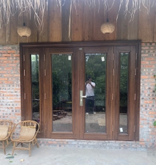 Cửa thép 2, 4 cánh kính