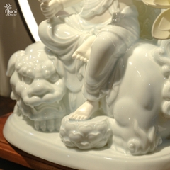 Bồ Tát Văn Thù gốm trắng