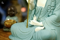 Địa Tạng Bồ Tát gốm xanh
