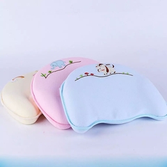 Gối chống méo đầu màu thêu