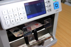 Máy Đếm Siêu Giả Và Phân Loại Tiền 2 Ngăn Silicon MC-8PLUS