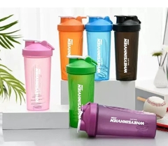 Shaker whey sinh viên