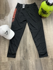 Quần jogger VANQUISH chữ dọc