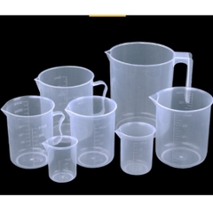 Ca đong nhựa 500ml (có kèm nắp)