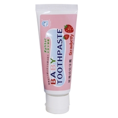 Kem đánh răng Kuku hương dâu cho bé từ 6 tháng tuổi 50g