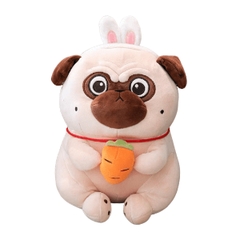 Thú nhồi bông chó Pug ngồi ôm cà rốt 32cm
