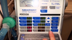 CHO THUÊ MÁY THỞ NEWPORT HT50