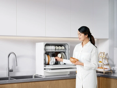 Máy rửa bát để bàn Panasonic NP-TH1WEVN