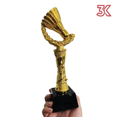 Cúp cầu lông nhựa mạ vàng mẫu 2024