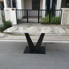 CHÂN BÀN ĂN CHỮ V