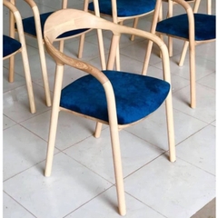 GHẾ NEVA CÓ TAY GỖ TẦN BÌ - GAG19