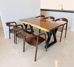 BÀN ĂN GỖ ME TÂY