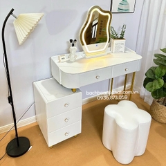 BỘ BÀN TRANG ĐIỂM NHẬP KHẨU - BTD10