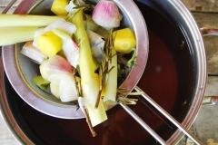 Nấu nước lẩu hải sản theo cách này, vị ngọt thanh mát, thơm ngon, nước còn trong vắt