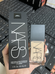 Kem nền NARS Light Reflecting Foundation 30ml