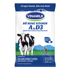 Sữa tiệt trùng ít đường Vinamilk bịch 220ml