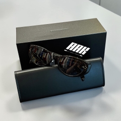 Blue Elephant "Jenner Black"