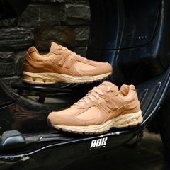 NEW BALANCE MR2002RPL " TOAST "