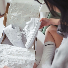 JORDAN 1 LOW 'TRIPLE WHITE' - DV0990 111