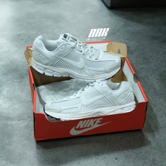 NIKE VOMERO 5 "VAST GREY " - (BV1358-001)