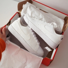 NIKE BLAZER LOW GS 555190 102