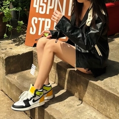 NIKE AIR JORDAN 1 RETRO HIGH WHITE BLACK VOLT UNIVERSITY GOLD - 575441 118