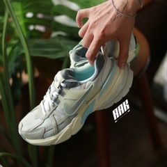 NIKE V2K RUN " LIGHT BONE IRON ORE " (FZ3596-072)