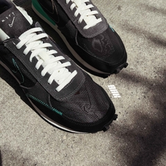 NIKE DAYBREAK-TYPE BLACK MENTA - CJ1156 001- SIZE 43