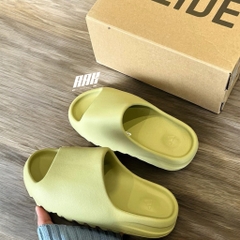 ADIDAS YEEZY SLIDE RESIN- FZ5904