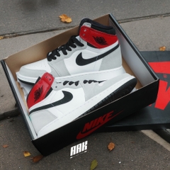 NIKE AIR JORDAN 1 RETRO HIGH OG 'LIGHT SMOKE GREY' - (575441 126)