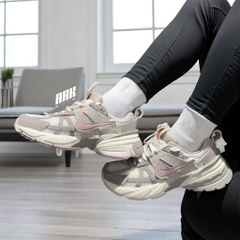 NIKE V2K RUN ‘VALENTINES DAYS ' (HV5997-161)