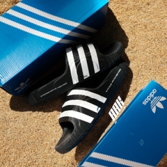 ADIDAS ADILETTE 22 BLACK CLOUD WHITE SLIDES (IF3670)