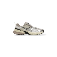 NIKE V2K RUN ‘PURE PLATINUM METALLIC SILVER’ ' (HJ4497-100)