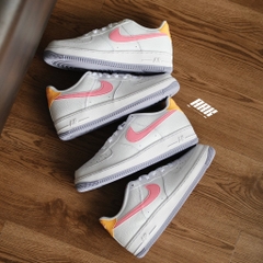 NIKE AIR FORCE 1 LOW CORAL CHALK LASER ORANGE (GS) - DV7762-100