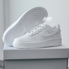NIKE AIR FORCE 1 07 LOW WHITE