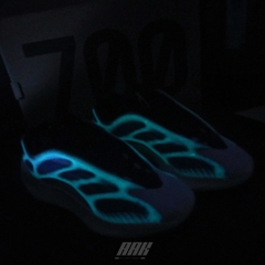 ADIDAS YEEZY 700 V3 KYANITE - GY0260