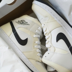 JORDAN 1 MID COCONUT MILK - BQ6472 121