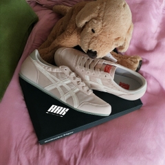 ONITSUKA TIGER TRACK TRAINER  (1183C136-250)