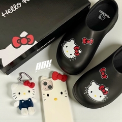 SANRIO X HELLO KITTY FOAM CLOGS ALL BLACK