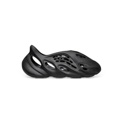 YEEZY FOAM RNR ‘ONYX’ - HP8739